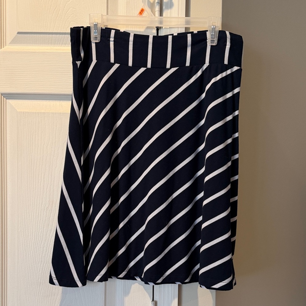 Roz & Ali Diagonal Striped A-Line Skirt
